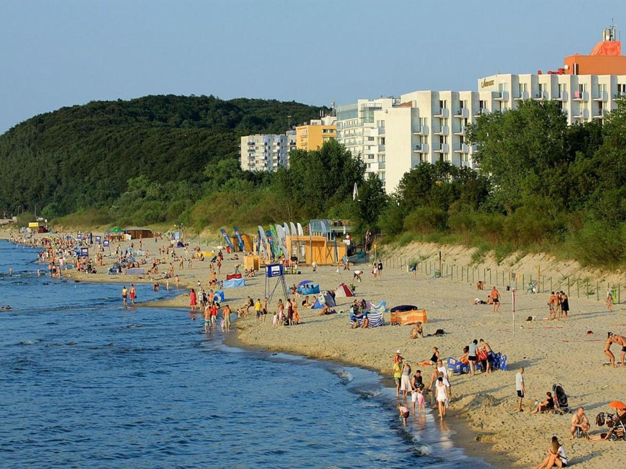 Cozy Apartment 600M From The Sea, Miedzyzdroje Esterno foto
